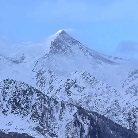Boutique Family Alpine Retreat - Skiing, Parking