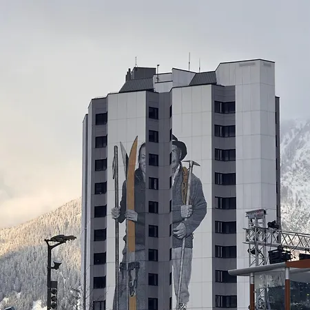 Boutique Family Alpine Retreat - Skiing, Parking Appartement Chamonix